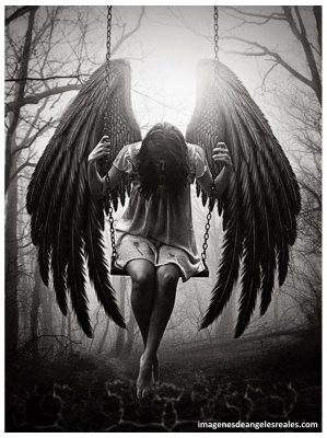 imagenes de angeles sin alas a blanco y negro